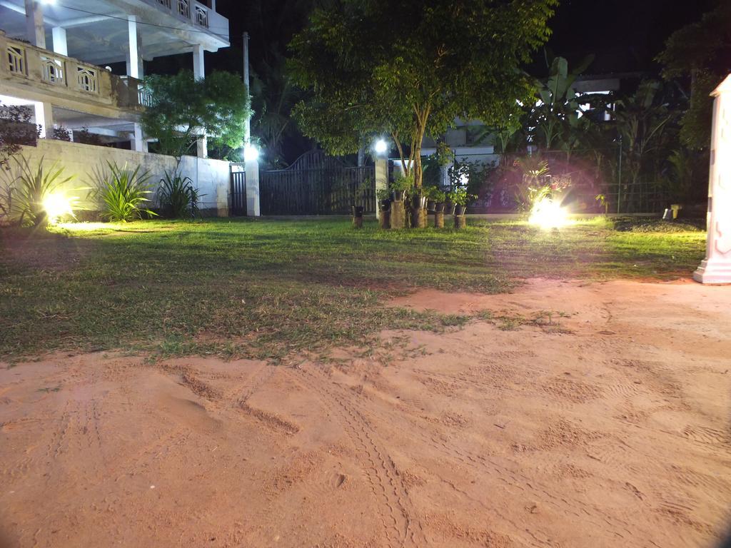Beach Corner Weligama Exterior foto