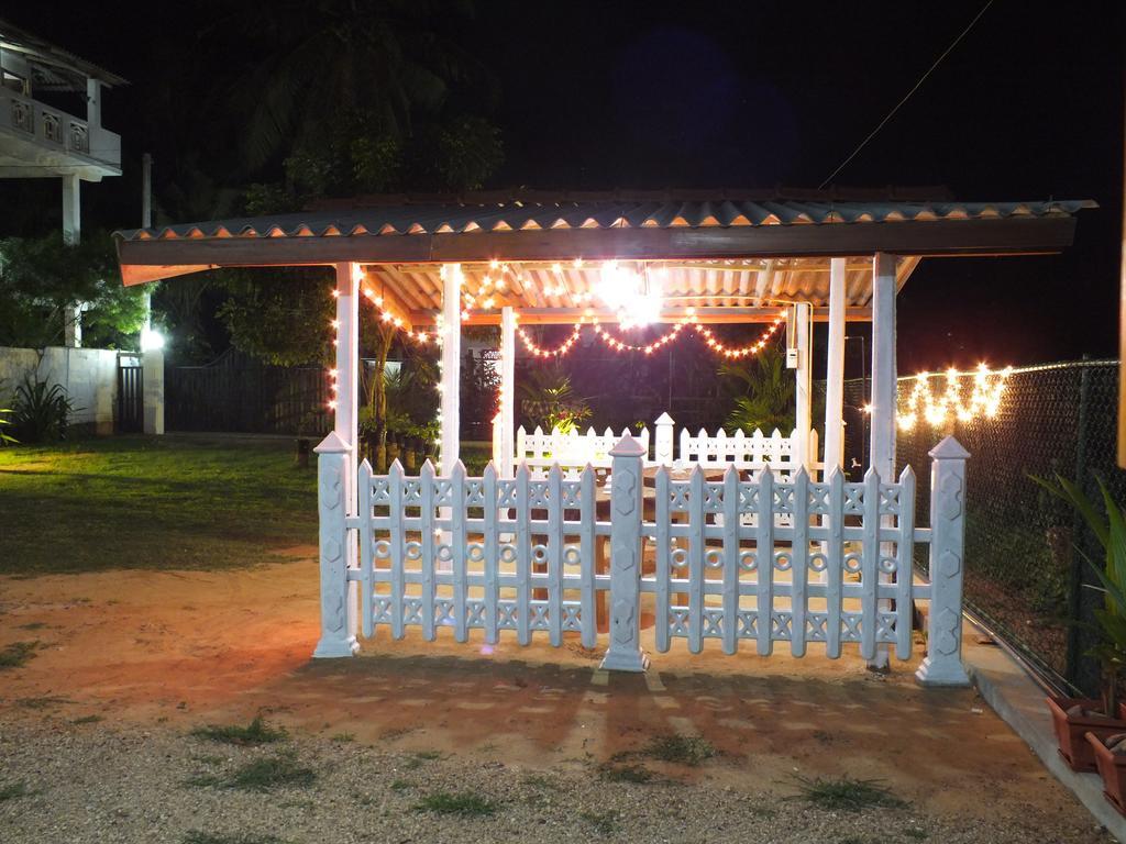Beach Corner Weligama Exterior foto